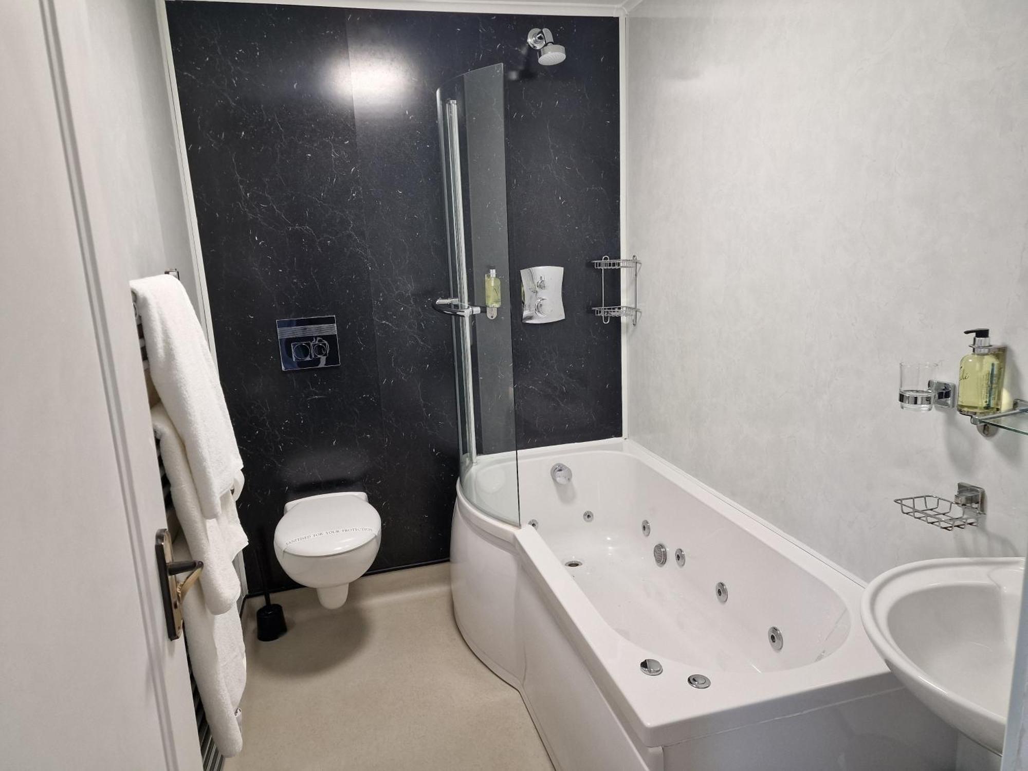 The Radnorshire Arms Hotel Presteigne Dış mekan fotoğraf